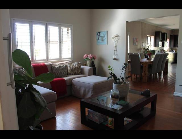 4 BEDROOM HOUSE FOR SALE IN KENSINGTON